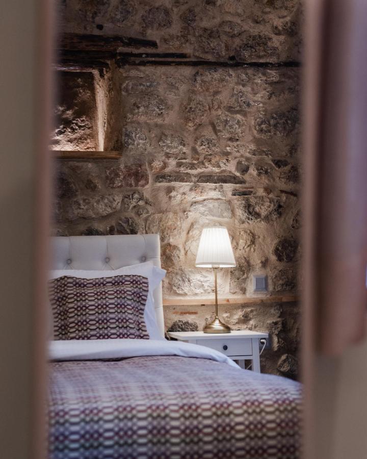 Aldia Suites Arachova Exteriör bild