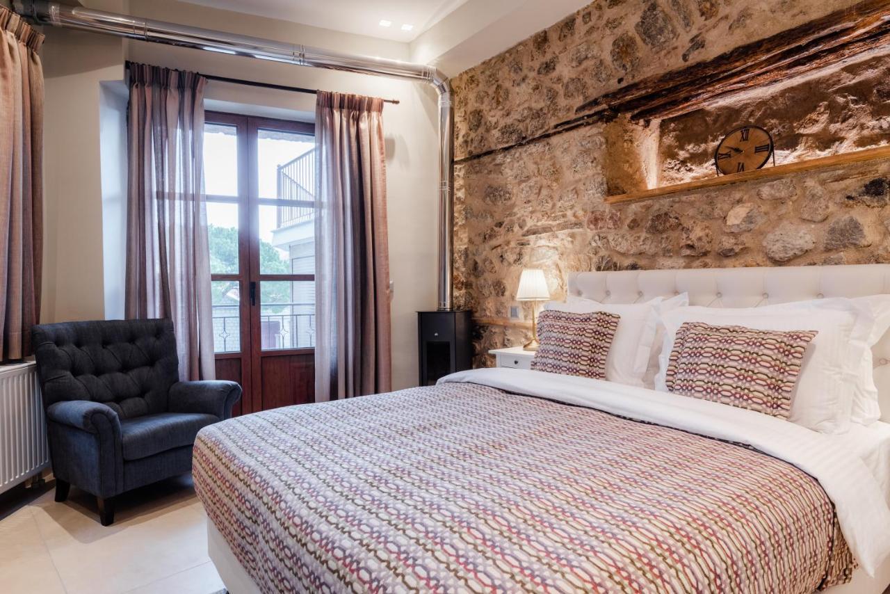 Aldia Suites Arachova Exteriör bild